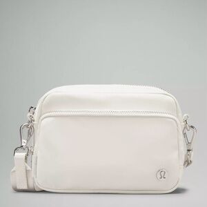 Lululemon Everywhere Crossbody Bag